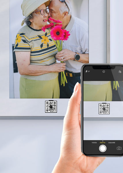 Acrylic Forever Photo with Personalized QR Code - Pictical™